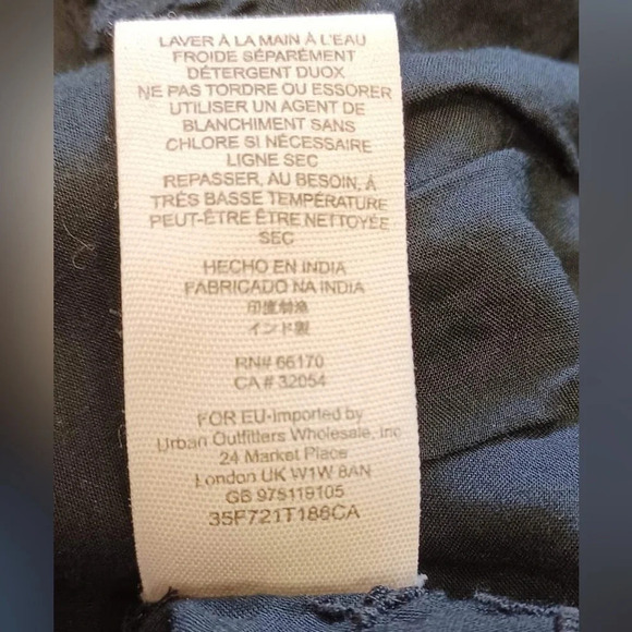 Free People Black Bell Sleeve Top  Size Small - Picture 7 of 9